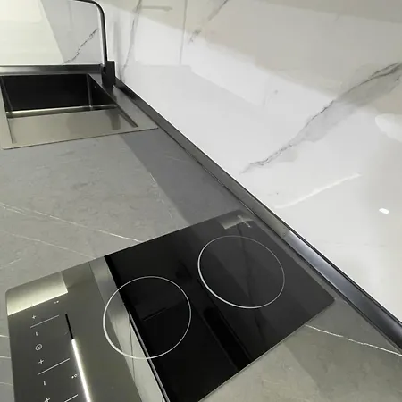 Daire Blue Opal Kashari