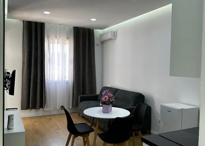 Blue Opal Apartman *